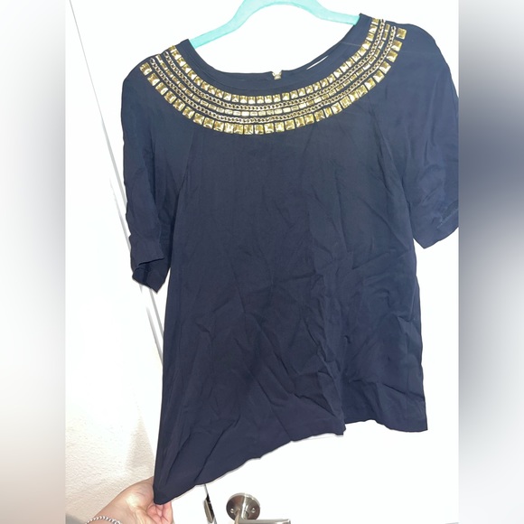 Michael KORS Metallic Gold Chain/Studded Neckline Black Blouse Size Medium - Picture 5 of 13